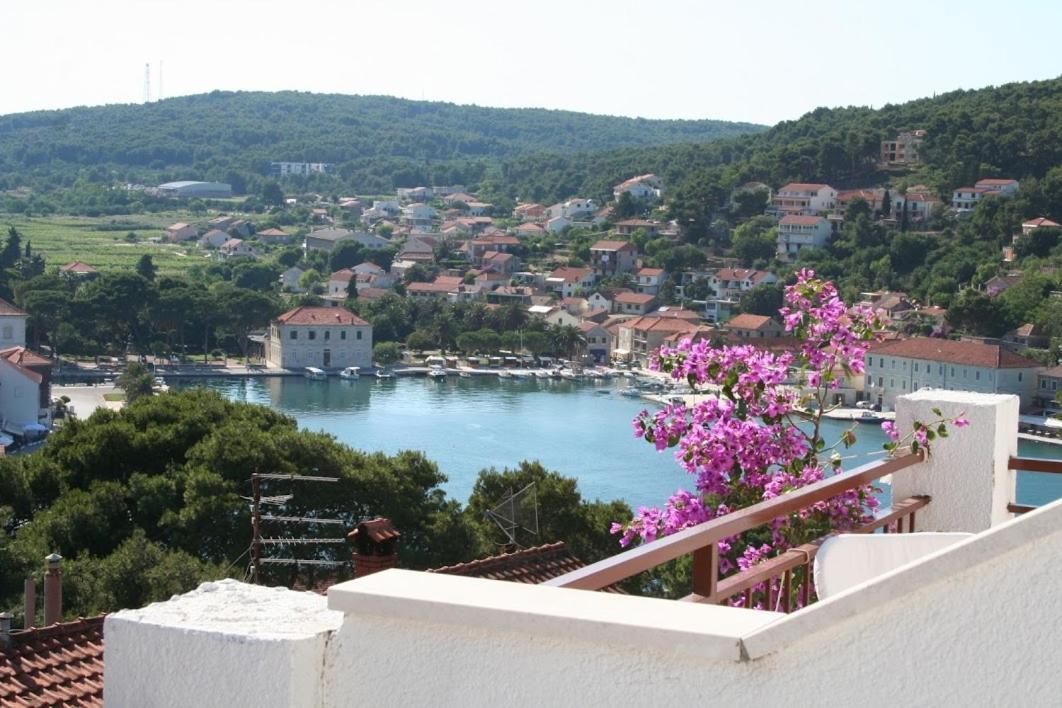 Apartmani Mladina Jelsa  Kültér fotó