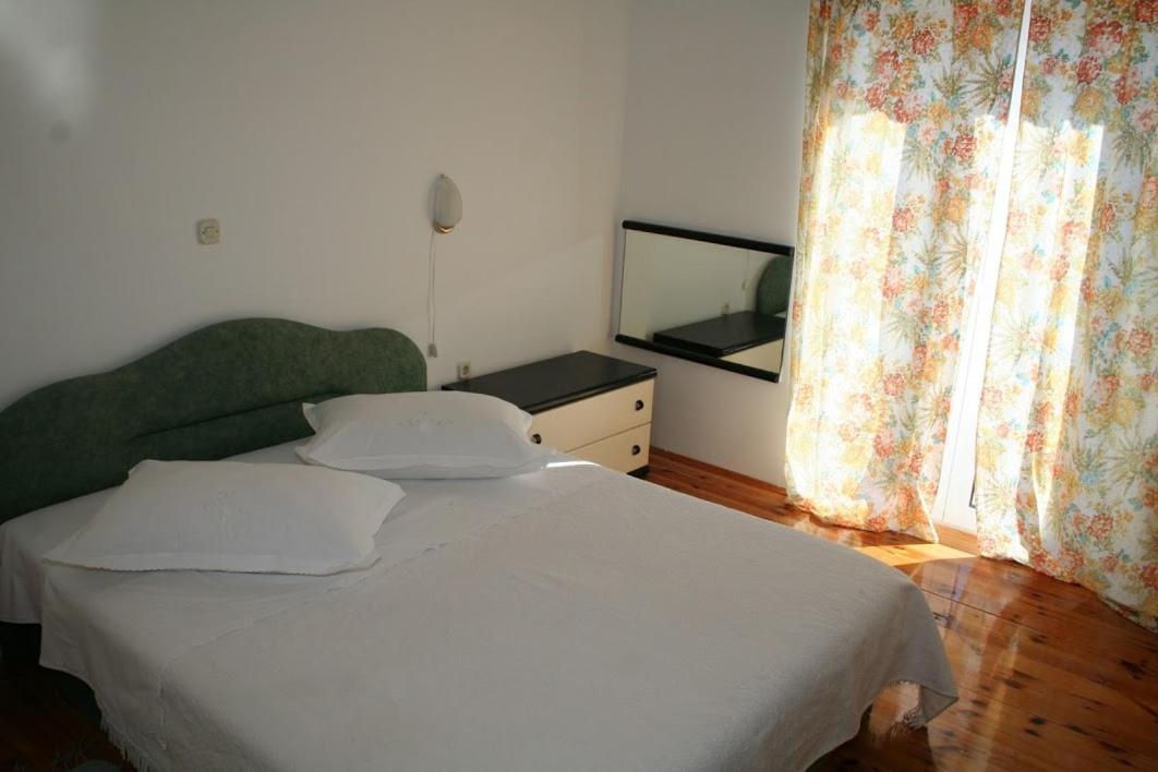 Apartmani Mladina Jelsa  Kültér fotó