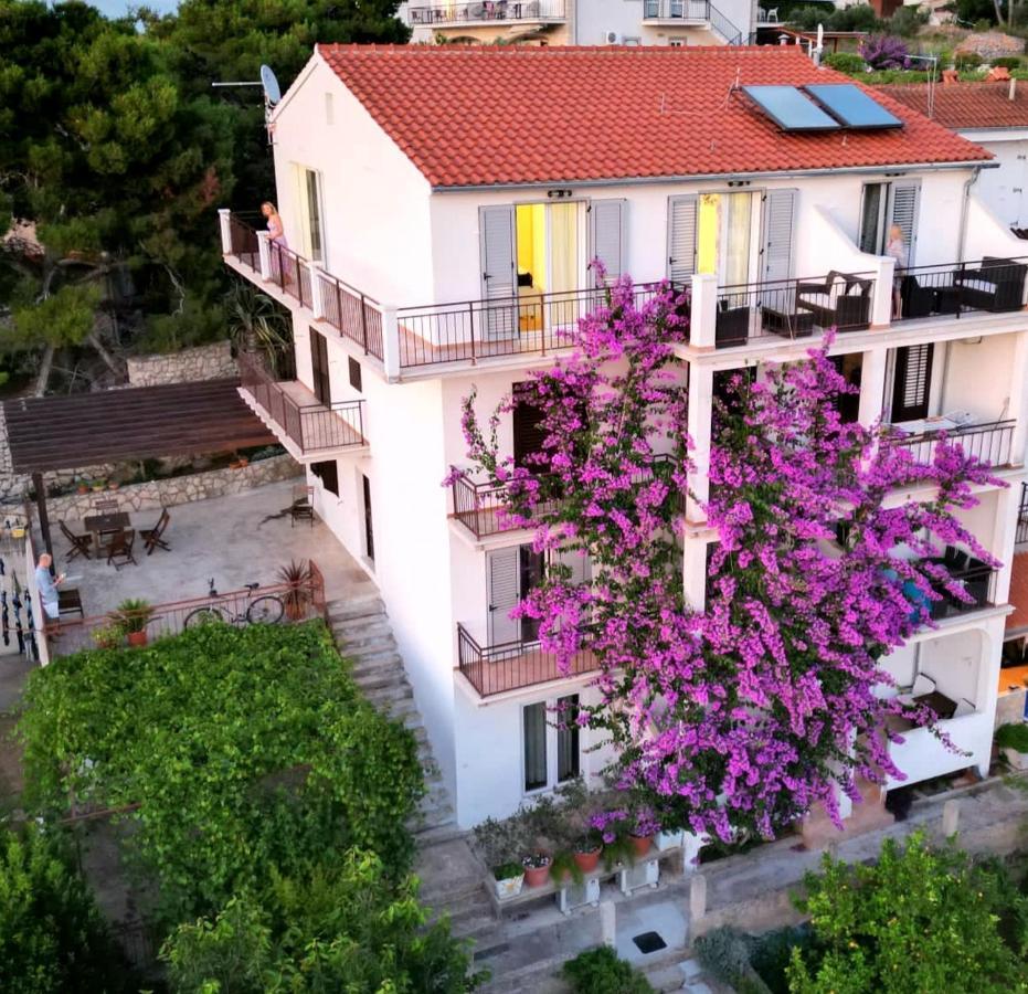 Apartmani Mladina Jelsa  Kültér fotó